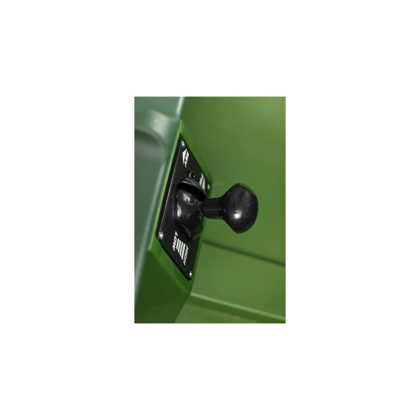 NEW WALMART EXCLUSIVE Adventure Force 24 Volt Thunder Tank GREEN Ride-On With Working Cannon and Rotating Turret! For Boys & Girls Ages 3 and up